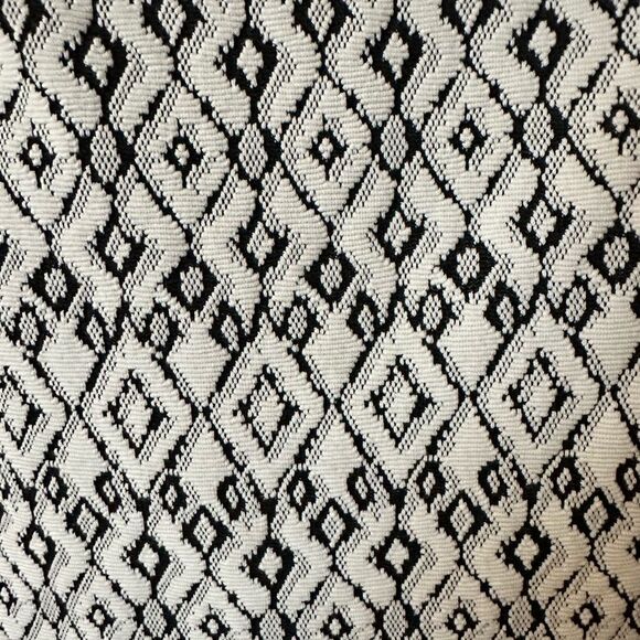 Lysse Black White Geometric Patterned skirt - 3X Plus size Skirt - Picture 2 of 4